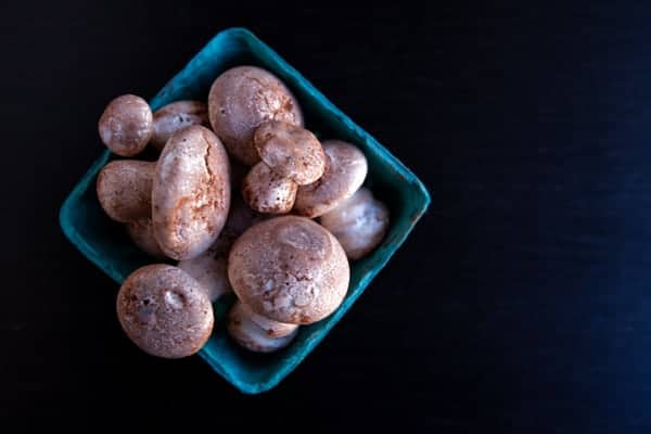 Meringue Mushrooms | Stella, Bravetart