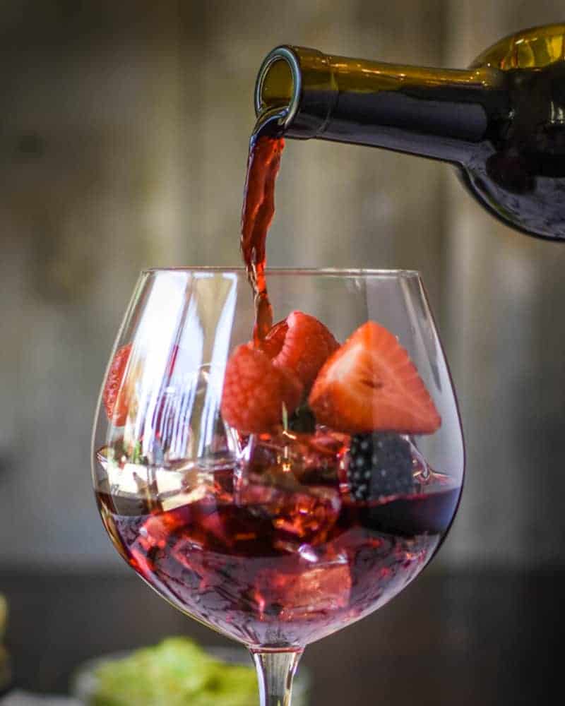 https://gfreefoodie.com/wp-content/uploads/2020/04/sangria_4.jpg