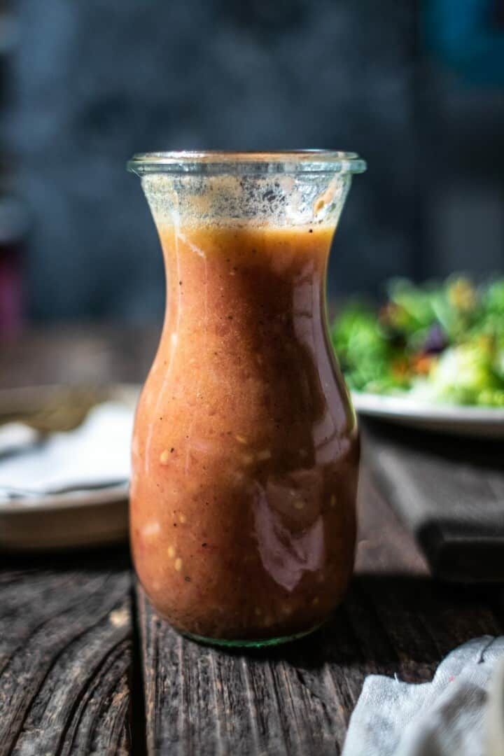 Tomato Vinaigrette: An Easy Salad Dressing To Try Now