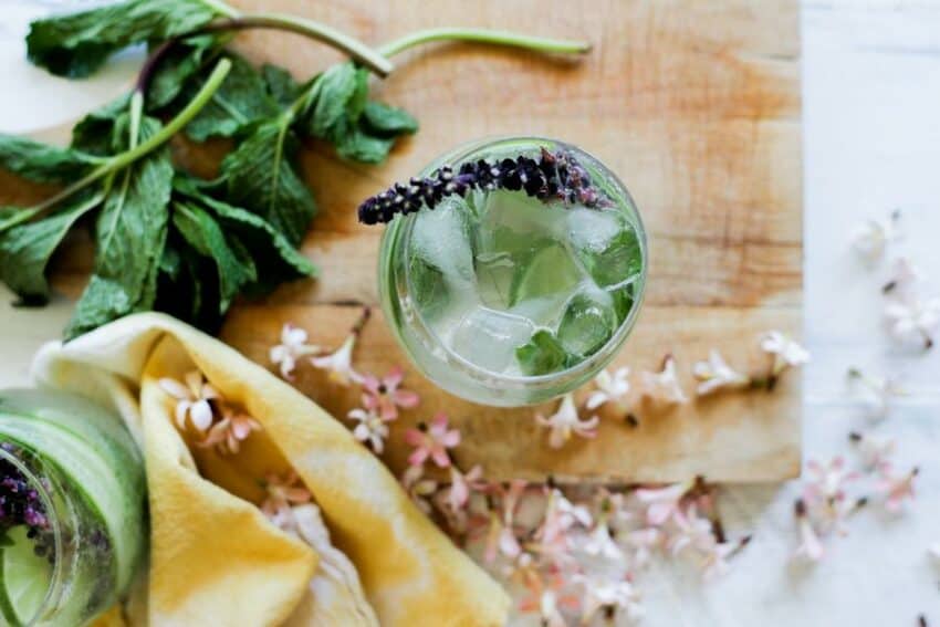 cucumber cocktail recipe  - white wine spritzer